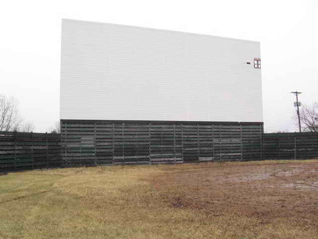 Park Layne 69 Drive-In - 2006 Photo (newer photo)